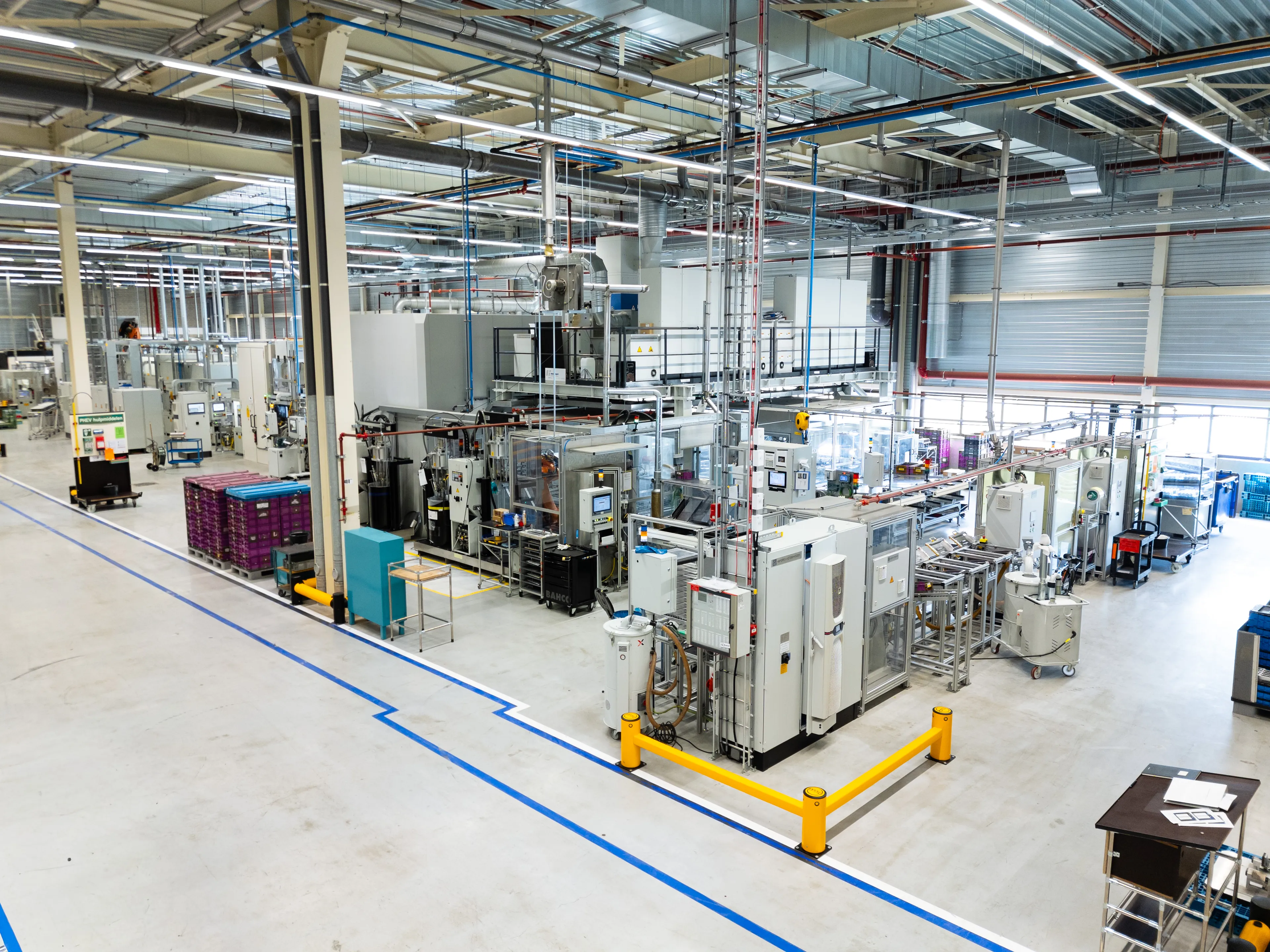 YOUR PRODUCT.
OUR MANUFACTURING EXPERTISE.